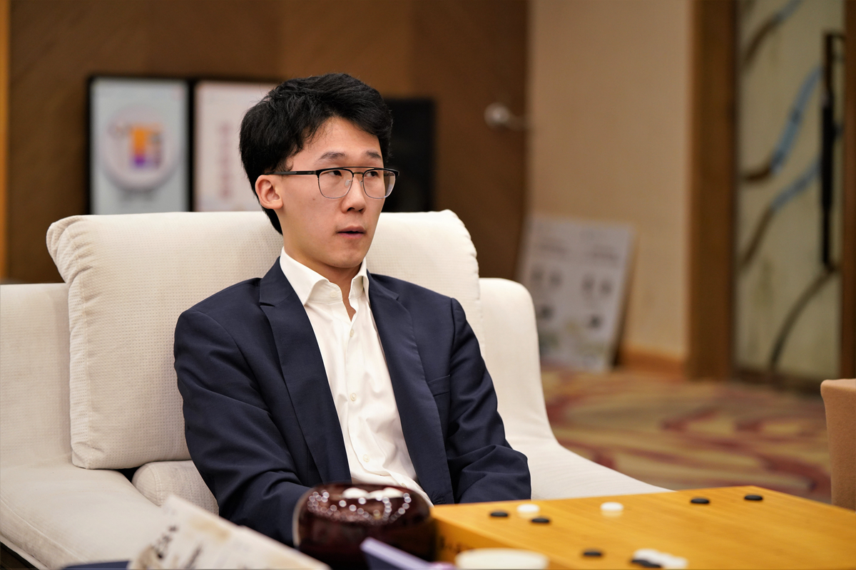 衢州烂柯杯八强战罢 杨鼎新党毅飞晋级半决赛_黑棋