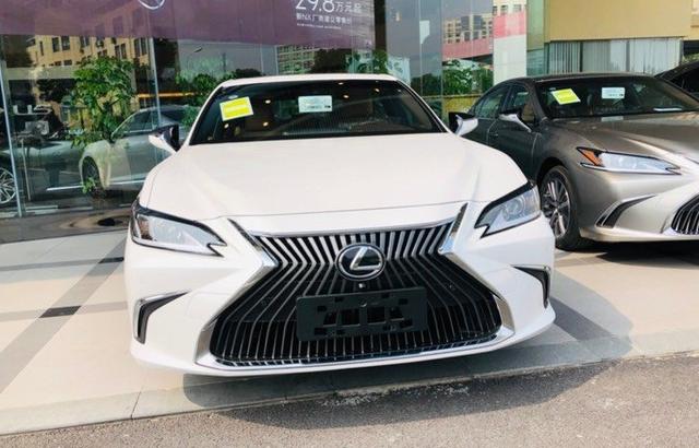 表姐花30万提雷克萨斯es开了三个月说出了自己的真实感受