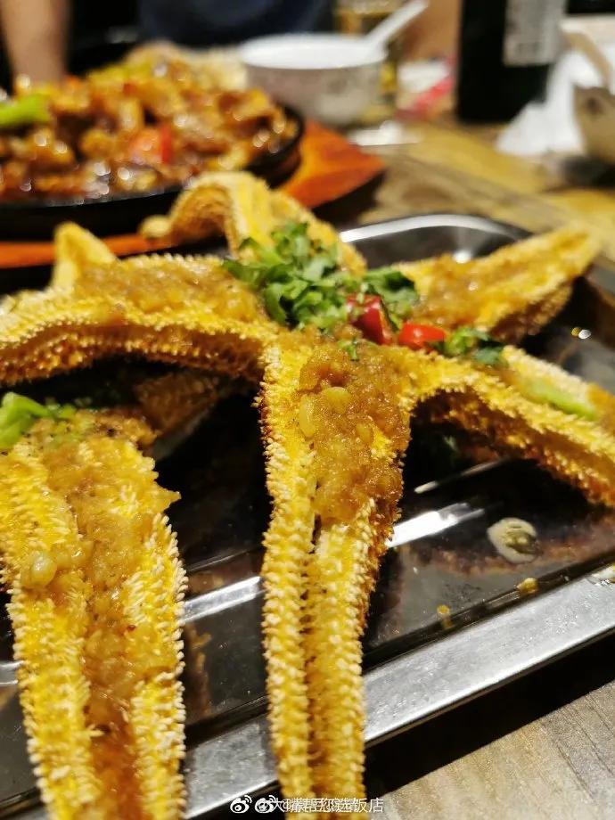 烤海星没有怪味,有点鱼籽的感觉.