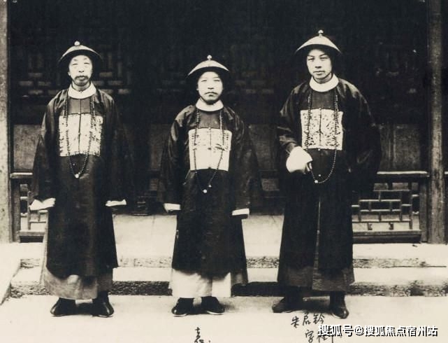 图1:这是年少时的袁世凯.