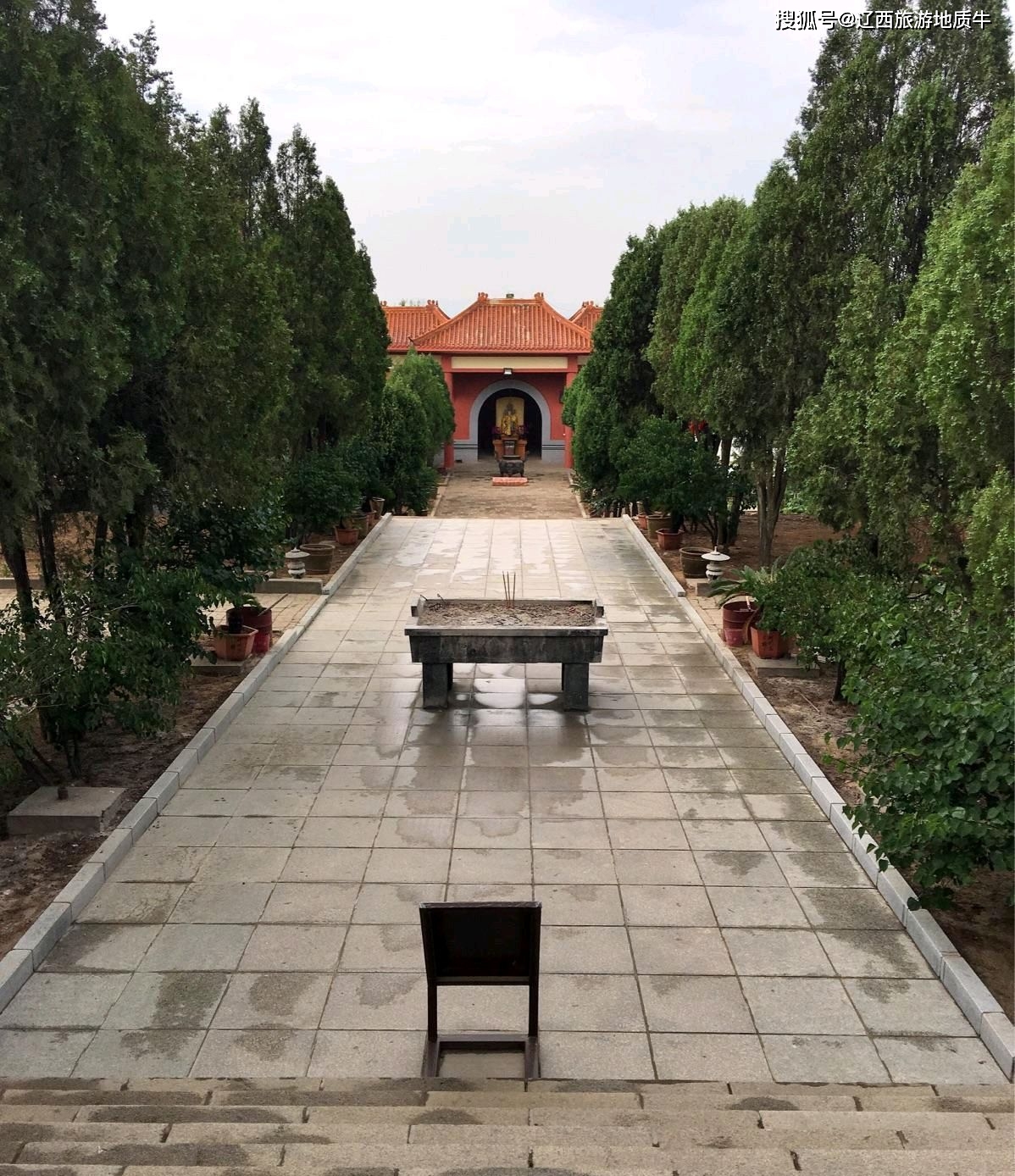 瓦房店观海寺四百年历史的明代古刹建有辽南地区最大的观音殿