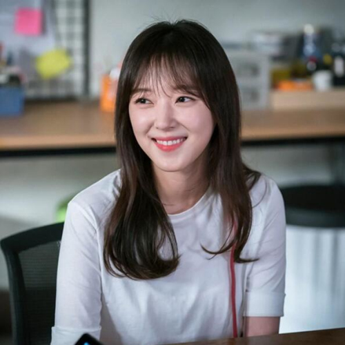 《我的id是江南美人》 秀雅剧照1,舍得花钱爱自己"女为悦己者容"保持