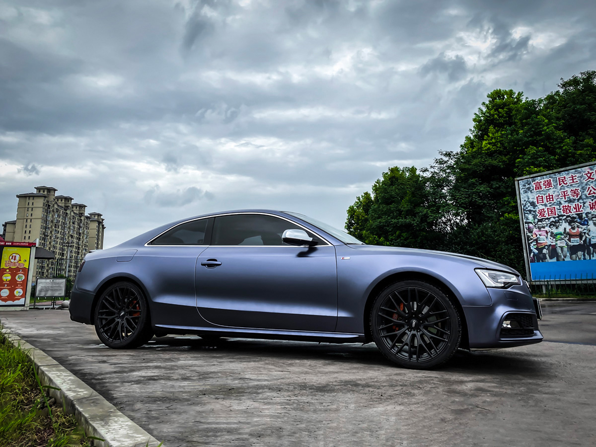 奥迪a5车身改色电光午夜蓝 rg瑞集改色膜浙江永康