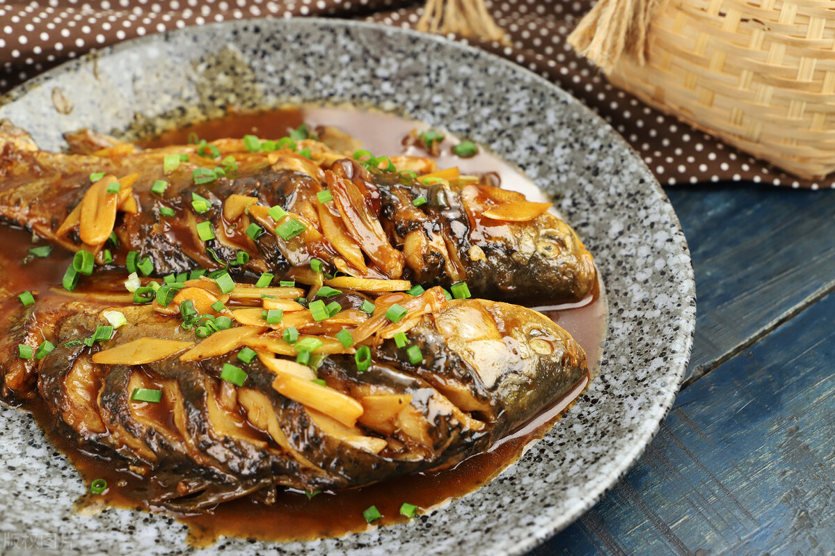 原创家常酱香红烧鱼香甜入味超开胃香嫩鱼肉特下饭做法超简单