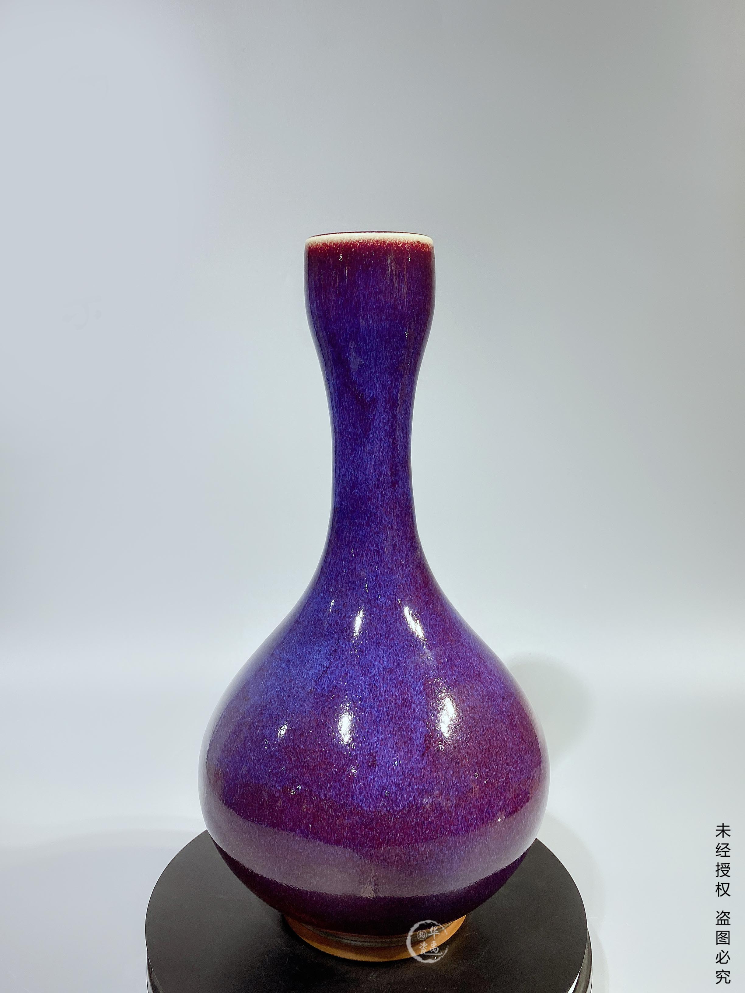 文摘200多条,看后,使读者对钧窑,钧瓷,钧釉,胎骨,开片,点斑,烧制工艺