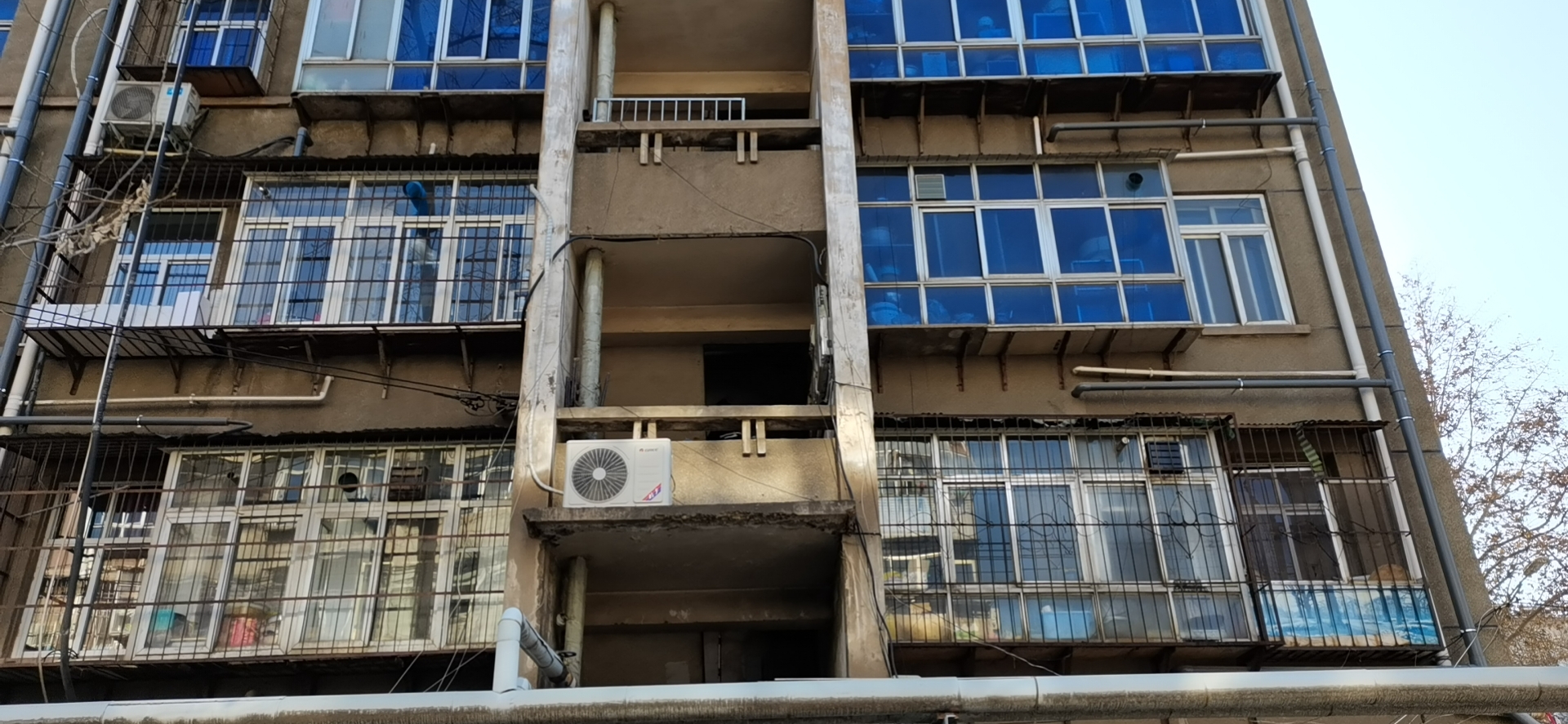 洛阳入进零下气温,冬天太冷了,老房子旧的塑钢推拉窗老是透风怎么解决