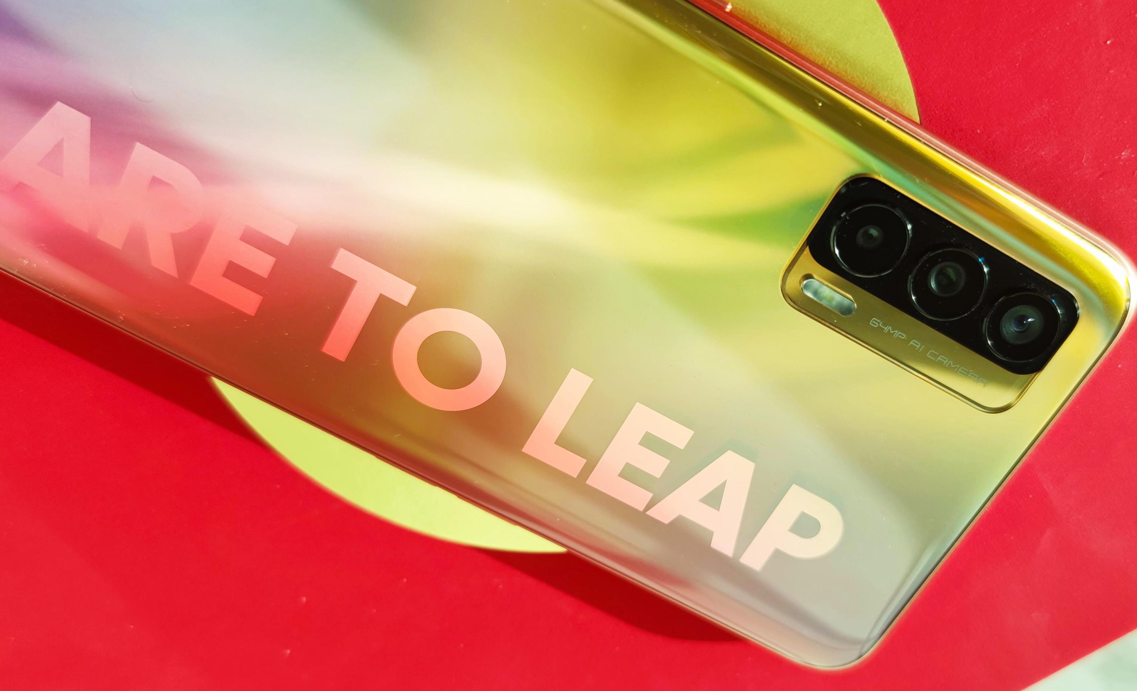 realme真我v15国潮锦鲤手机已对红米构成足够威胁