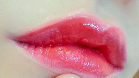 公认好看的女生"唇形"有3种,m唇精致,樱桃唇可爱,你是哪种?_嘴唇