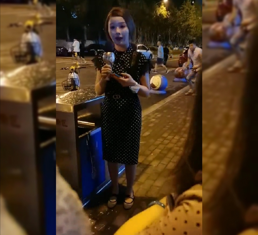 原创奔驰女寻南京渣男事件持续发酵,女主已成网红,男主名字家喻户晓