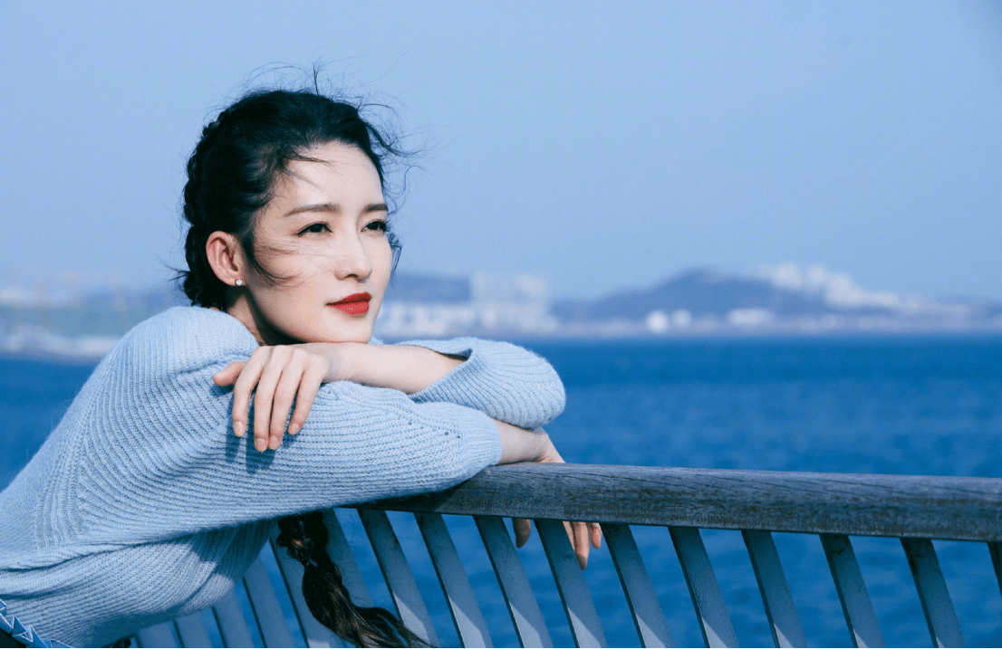 《温暖的抱抱》新年温暖上线,票房破7亿,戳中你的泪点了吗?_李沁