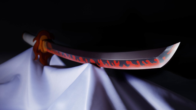 鬼灭之刃炼狱杏寿郎的日轮刀约11比例登场