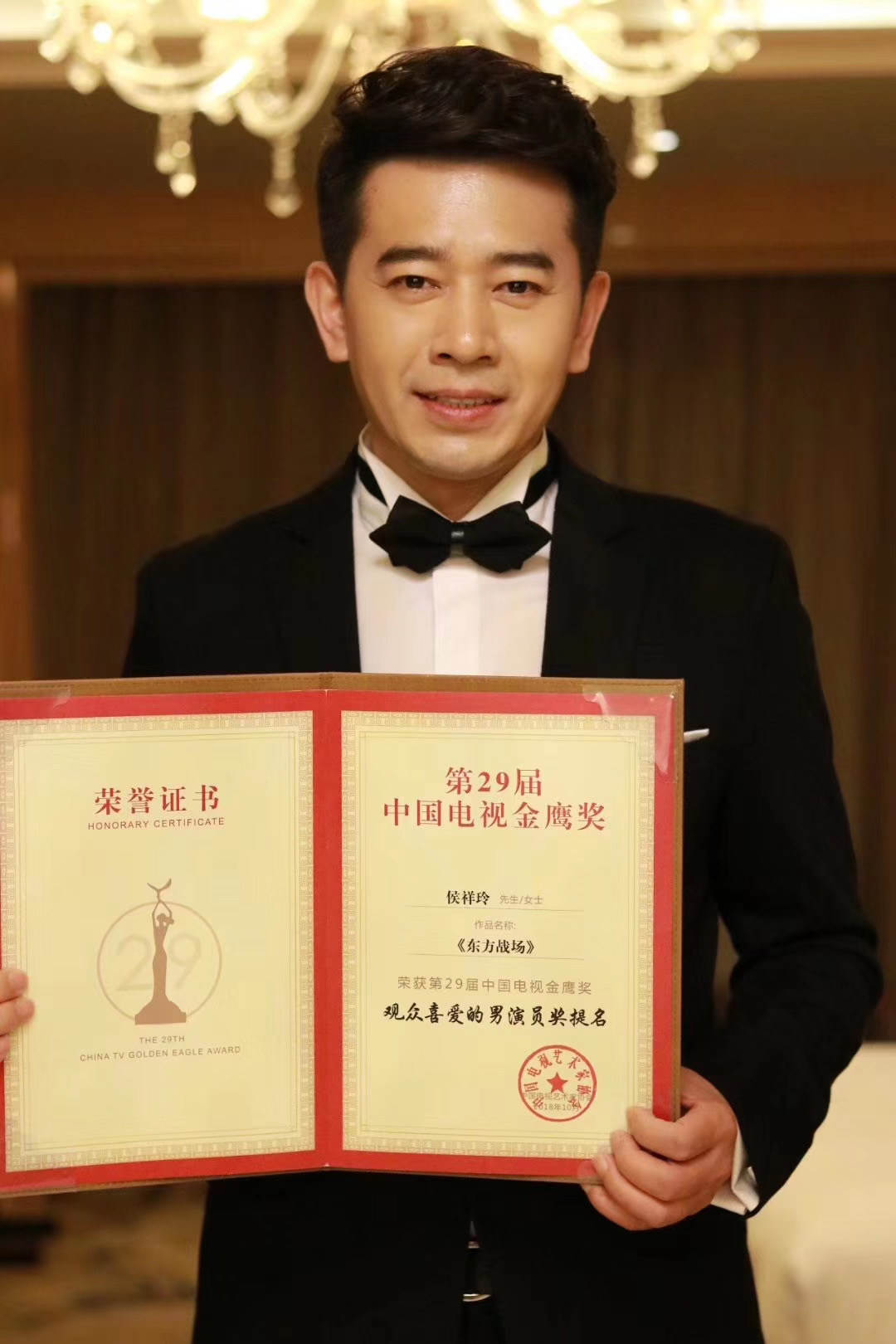 结节攀升,剧中的革命先烈时刻牵动着观众的心,柴成文的重头戏还在后面