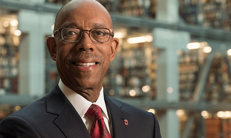 医学博士迈克尔·德雷克(michael v.