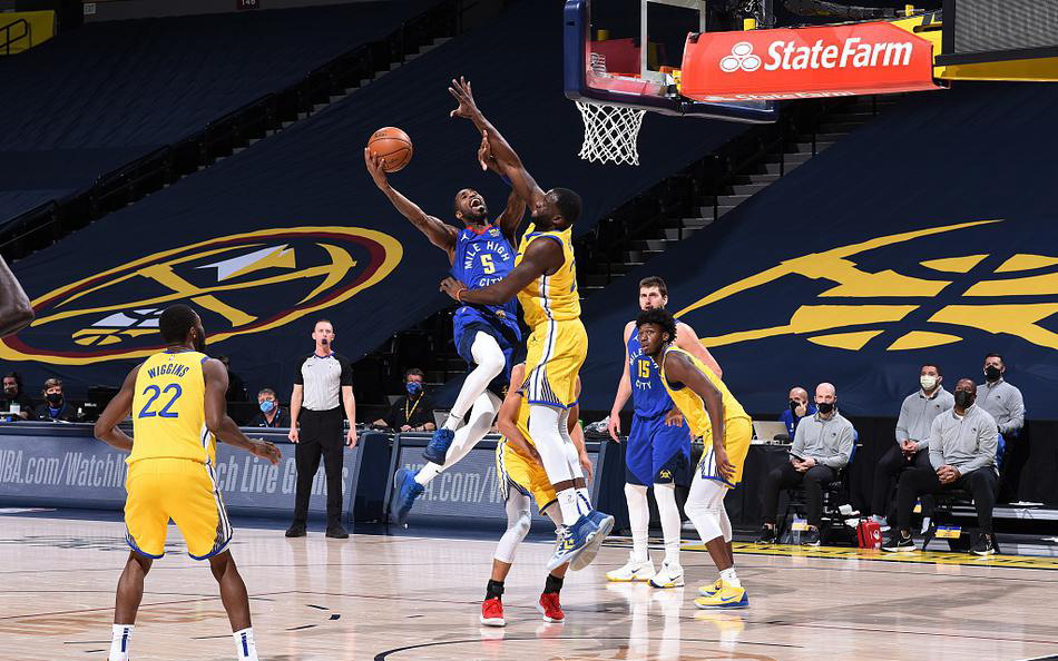 库里与约基奇的巅峰对决 谁才是当今联盟最全能的球场指挥官