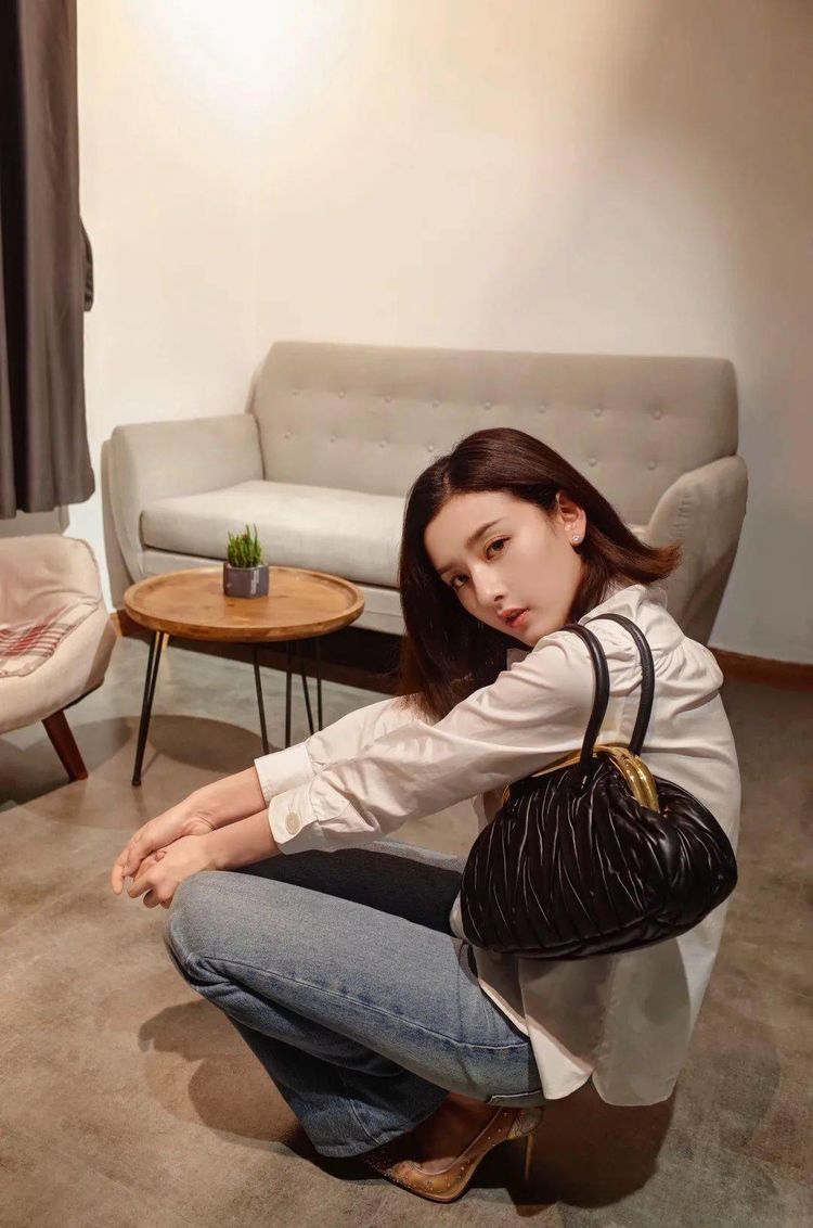 ˭���������?Lisa�������ֲݵ��⼸��,������2021��Ĵ󱬿�