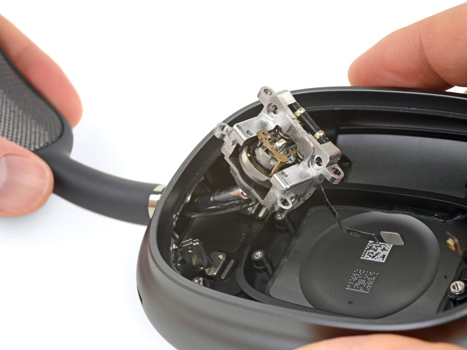 耳机|AirPods Max拆解：双电池+巨型天线和配重块