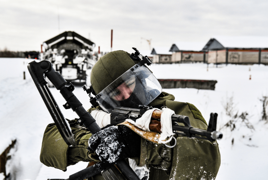 冬季训练中的俄罗斯驻莫斯科工兵部队装备先进