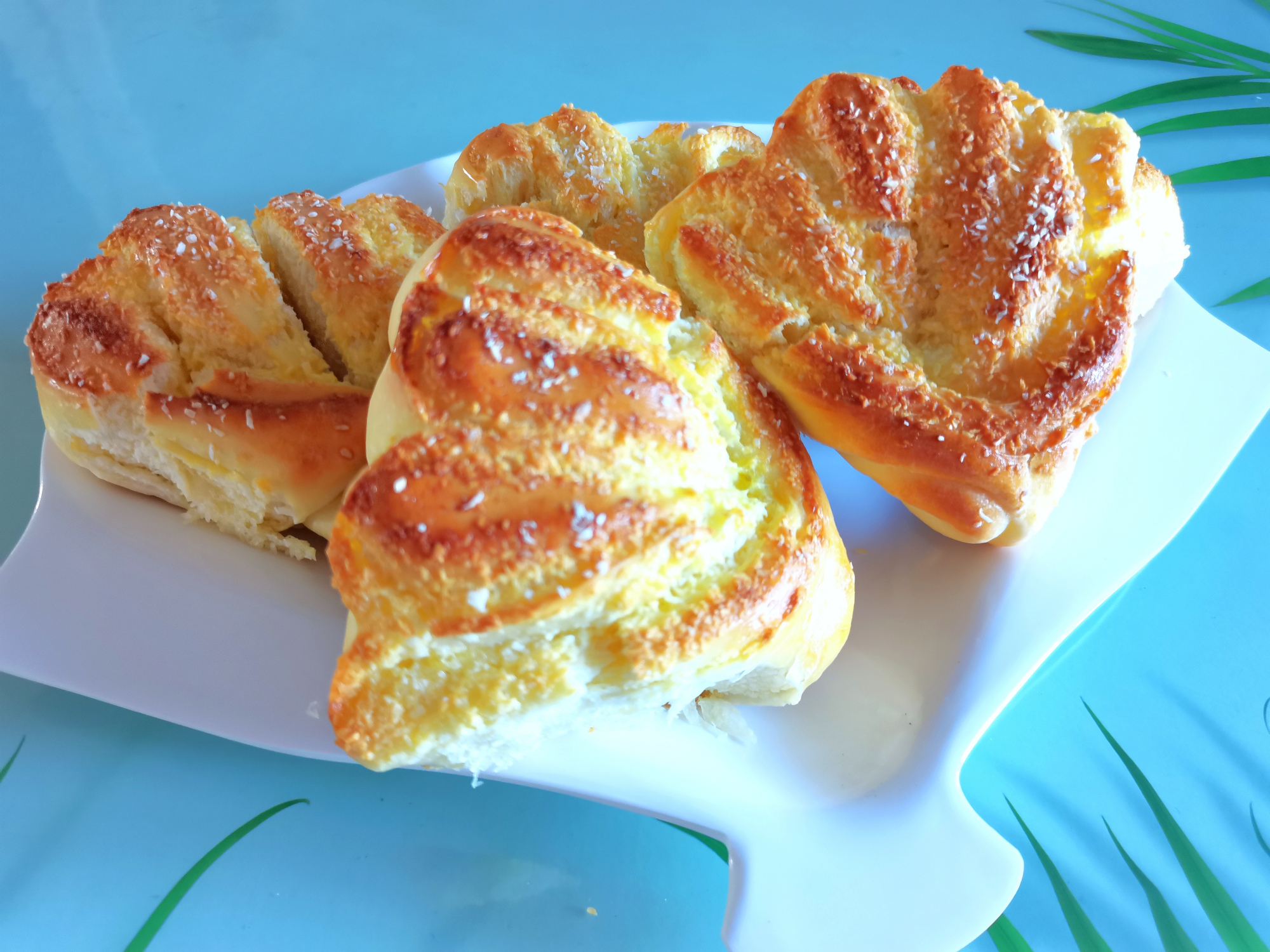 原创教你做椰蓉奶香味面包外酥里香外面买不到