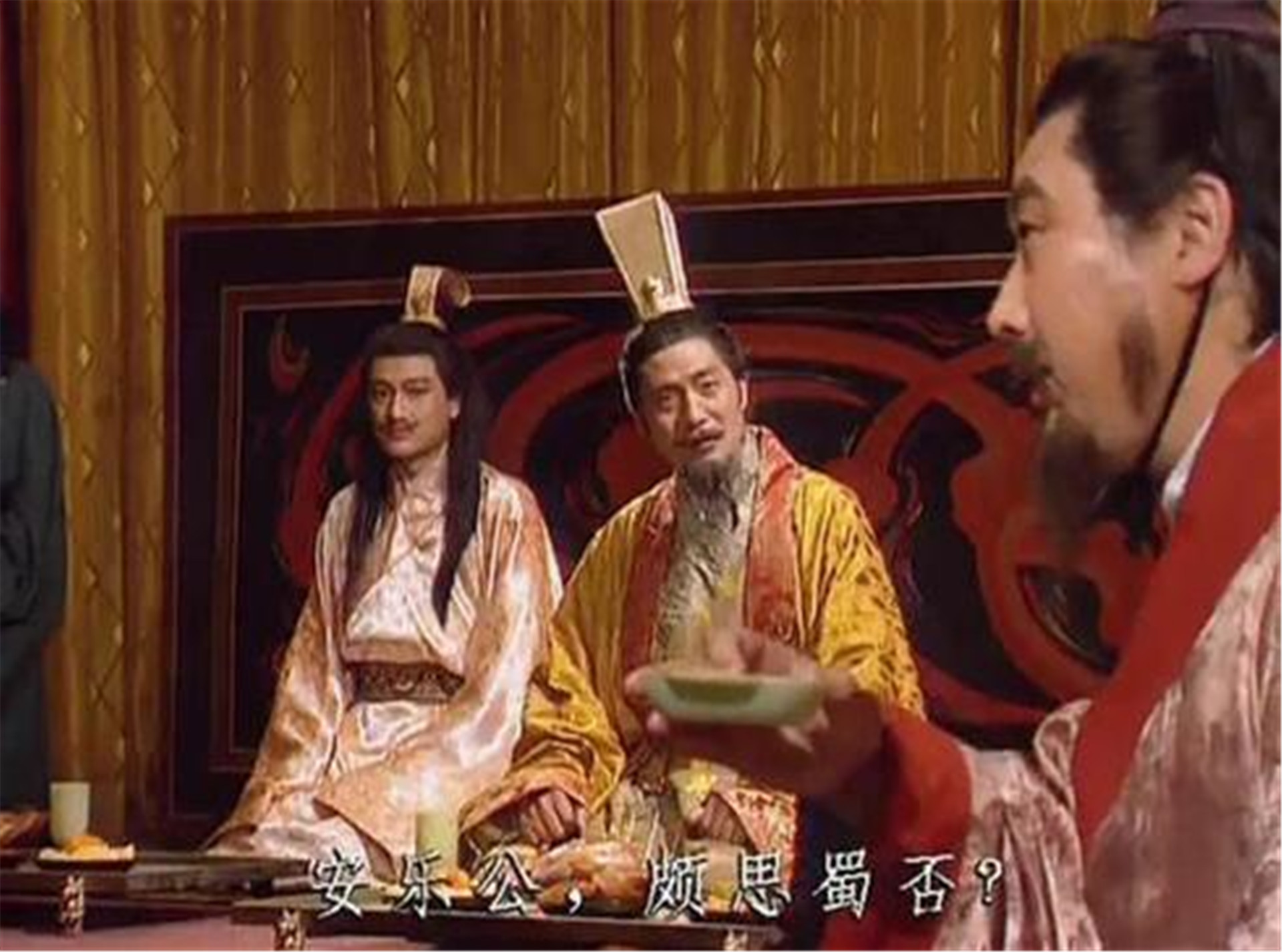 刘禅投降后写下3字,司马昭大笑:免死,众人不解,昭:倒过来念
