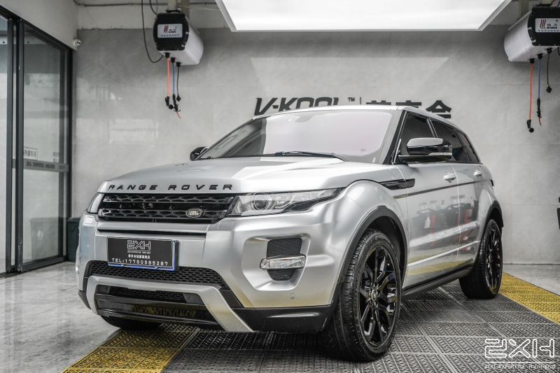 厦门汽车贴膜路虎极光贴改色膜案例分享