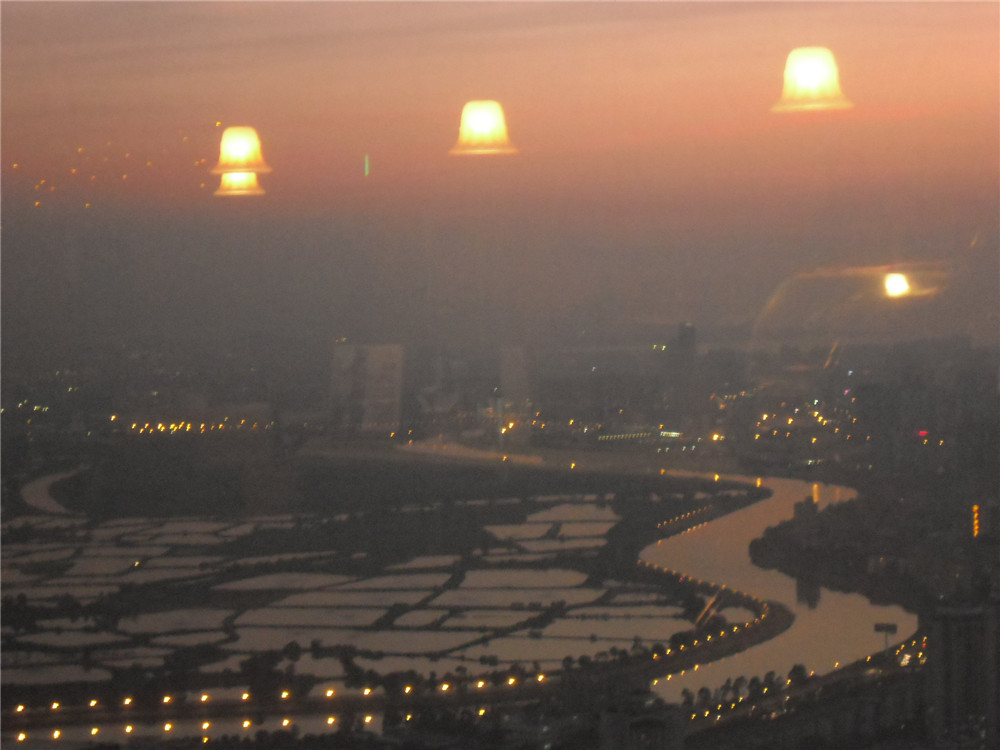 我的地王大厦观光之旅，第一次站在这么高的地方看深圳，好欣喜