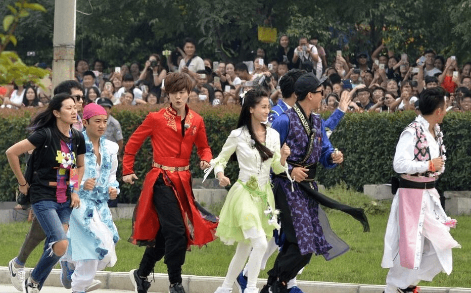 跑男第十三季第三期完整版 58d85e36db614e469e7d175231c4e041.png