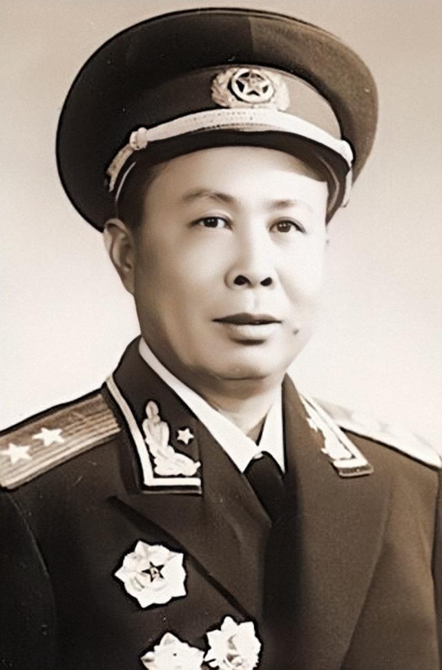 1955年授衔时,这个人很特殊,他竟以老农的身份被授
