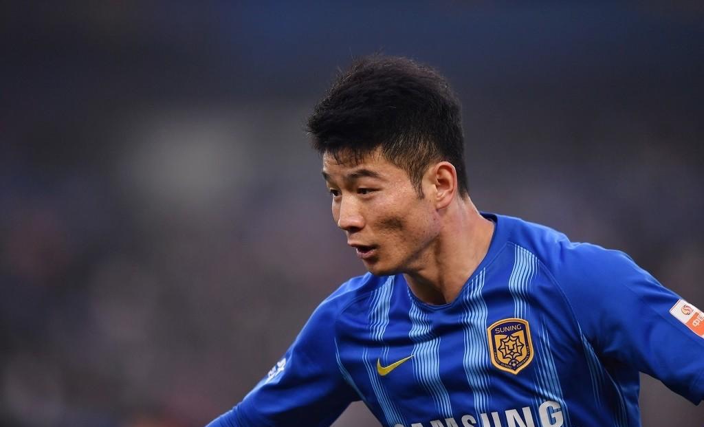 原创又要白捡曝申花签下25岁超值外援冠军后卫有望加盟4将要踢中甲