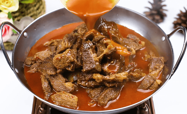 牛腩学会这样做,吃过一次就忘不了,香浓软烂,开胃超级下饭