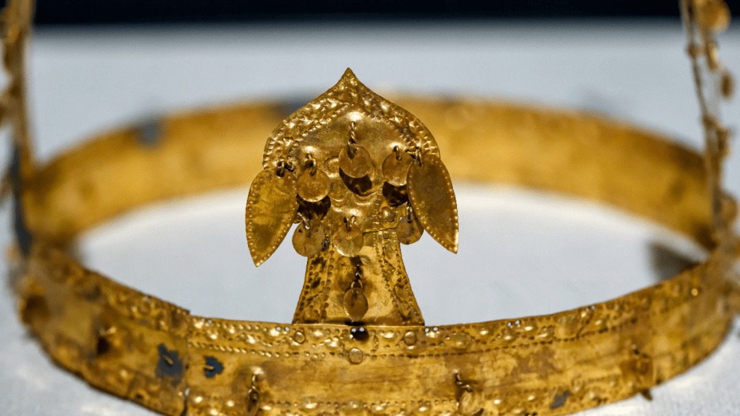 韩国也有金步摇王冠,一起看看韩国古代金饰有何不同