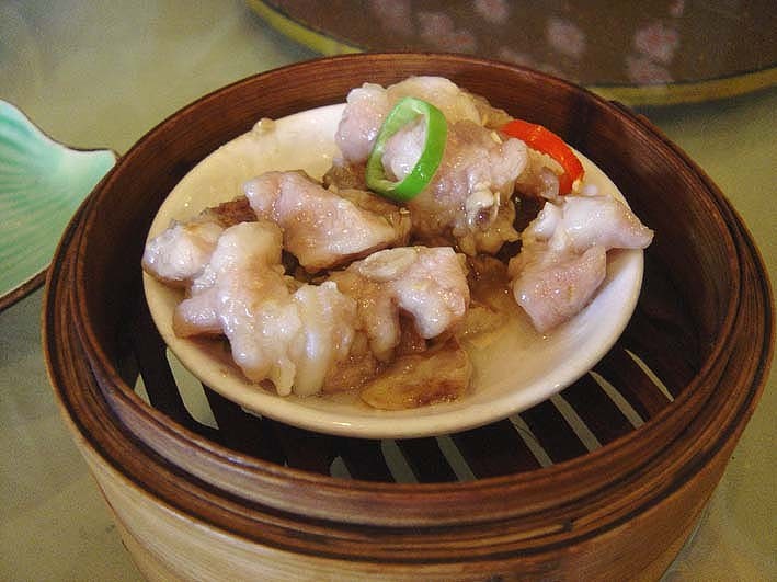 7点前开始的早茶风靡广东分享美好生活享受悠闲时光