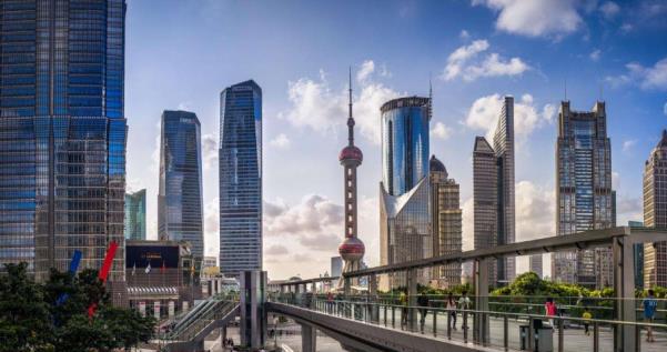 中国强劲三座二线城市，佛山、大连和厦门，未来谁有望挤进新一线
