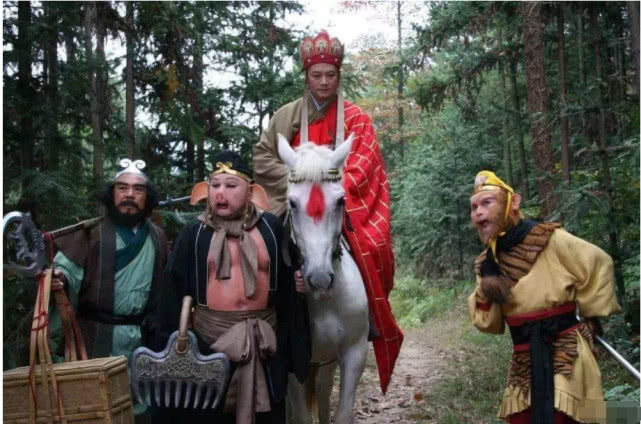 西游记孔雀公主扇晕人 245c4b0039a04a70bc5aeae0942ff900.jpeg
