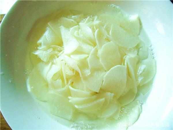 咋样腌制萝卜片 c4becf4d90324346b0b60f9d5ccd3402.jpeg