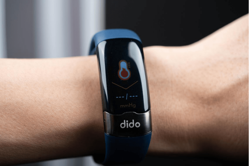 全球首款医疗级心电血氧血压手环dido智能手环