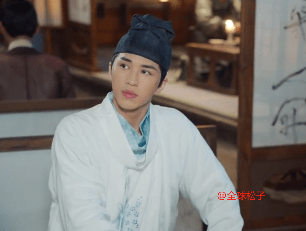 原创风起霓裳收视破1许魏洲涂黑粉妆容迷惑颜值被嘲丑