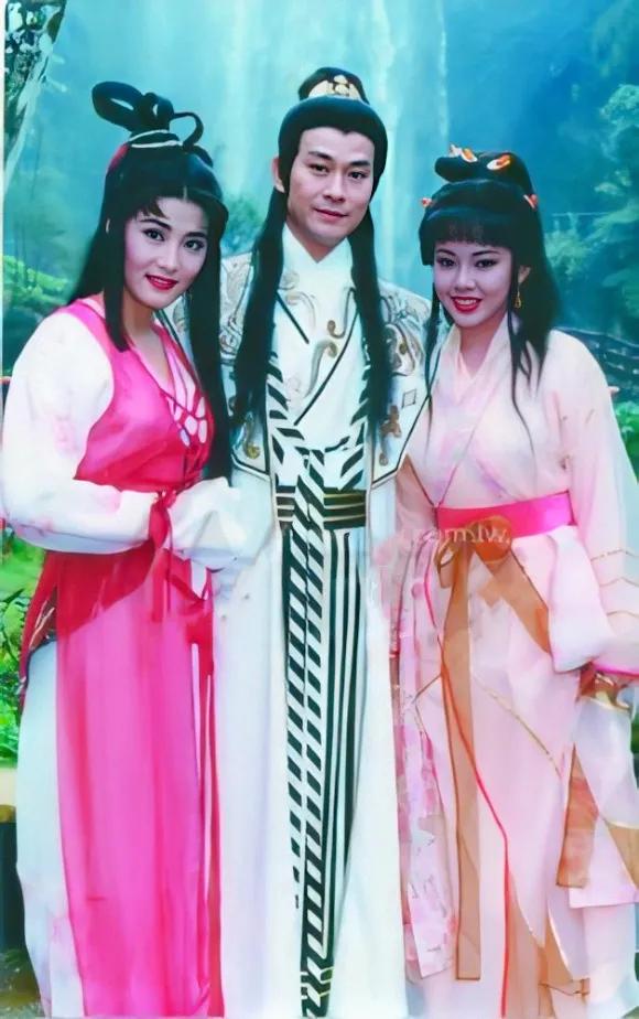 1995年的《香帅传奇》,多少人曾痴迷郑少秋?珍贵幕后高清剧照