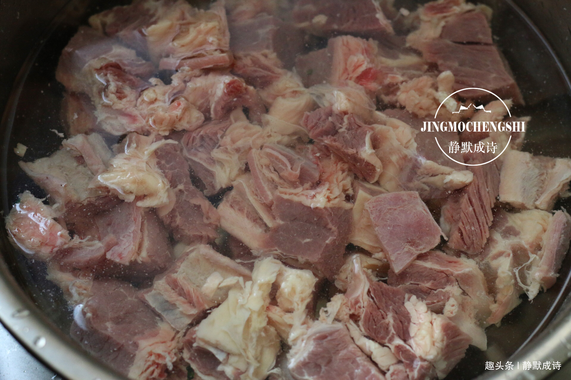 怎么做红烧牛肉块 fd87f56528c14cc9b0ca95b8dd1dbb4b.jpeg