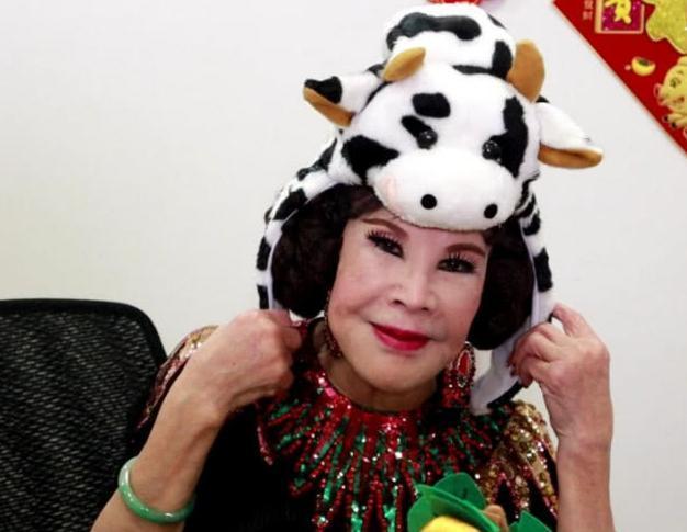 何猷龙结婚那年,女星钟玲玲也移民回中国,她是何猷龙真正生母?_何鸿燊