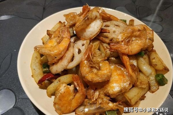 火锅鱼加配菜怎么做才好吃 49baff515e794dc285f46715c522f5be.jpeg