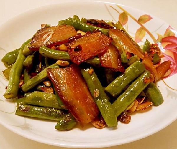 四季豆炒肉怎么炒容易熟 4d35c4e29776475e878cc98dc4dd2f2c.jpeg