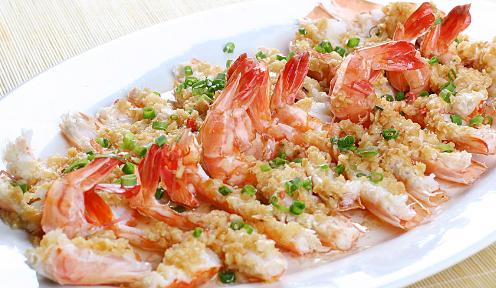 蒜蓉基围虾的家常做法,牢记这两点,香味浓郁,肉质鲜嫩_腥味