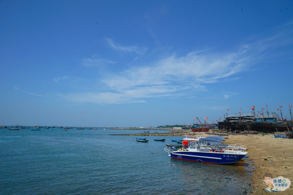 龙口市唯一的海岛村庄，至今未与陆地连接，虽开发旅游却没商业化