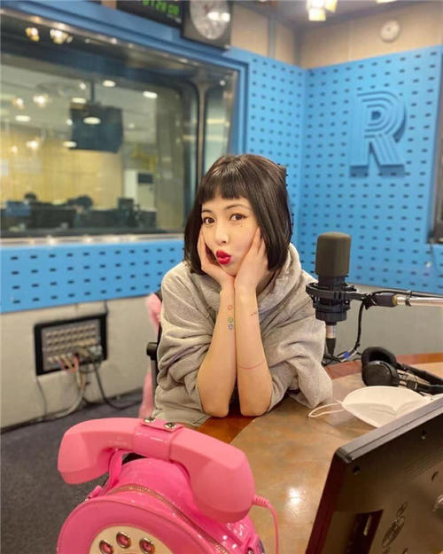 男友视角下的女友是什么样子的 68ed1e232ed043eebc41cf579bc0b2ed.jpeg