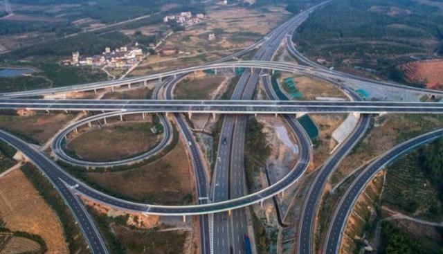 江西一高速在建，长约78公里，预计在年底通车