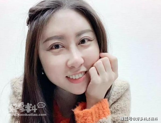 原创贾浅浅谈自己诗作:语言力求清丽，以此来形成个人特色