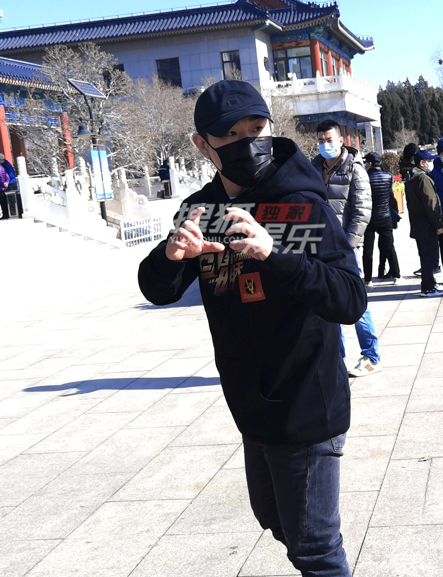 独家赵英俊追悼会举行黄渤王宝强陈思诚等现身