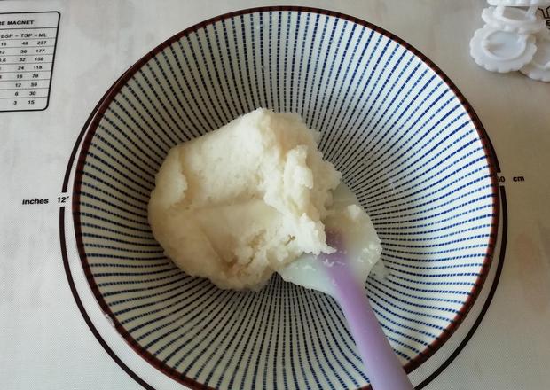 在家用烤箱做月饼最简单的做法 659e4bb9baf94d29811c65e077eb8912.jpeg
