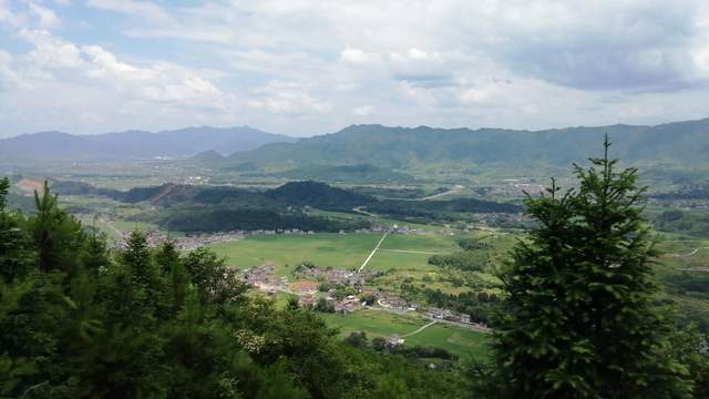 湖南省郴州市安仁县，关王镇（金紫仙镇）关王街街景，附周边美景