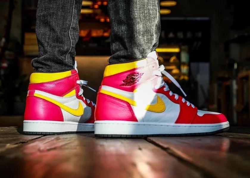 大號mid亡靈節airjordan1lightfusionred圖片釋出